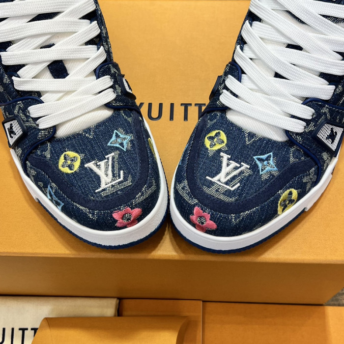 LV SNEAKER LV-000547
