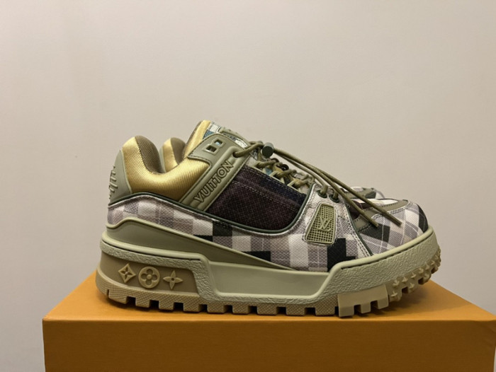TRAINER MAXI TM069