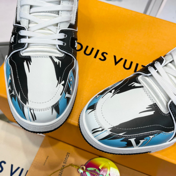 LV SNEAKER LV-000340