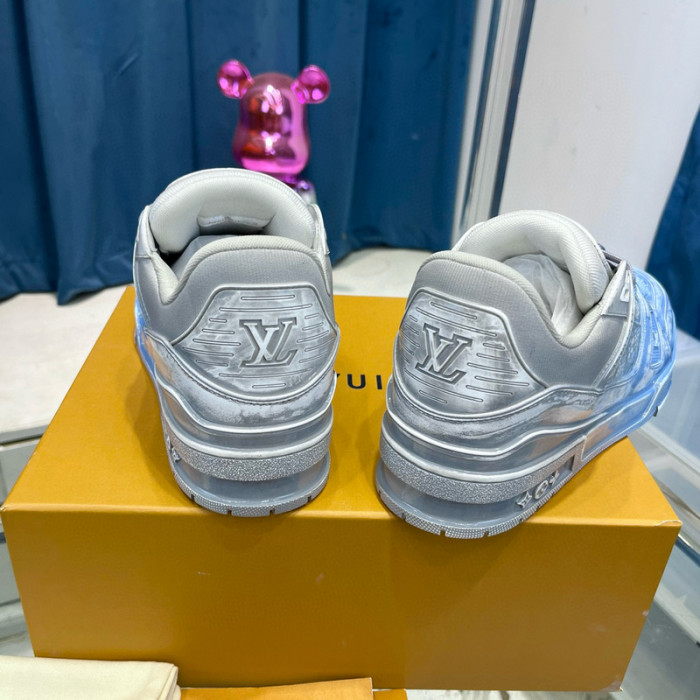 LV SNEAKER LV-000476