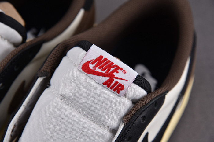 TRAVIS SCOTT X AIR JORDAN 1 LOW DARK MOCHA BLACK CQ4277-105