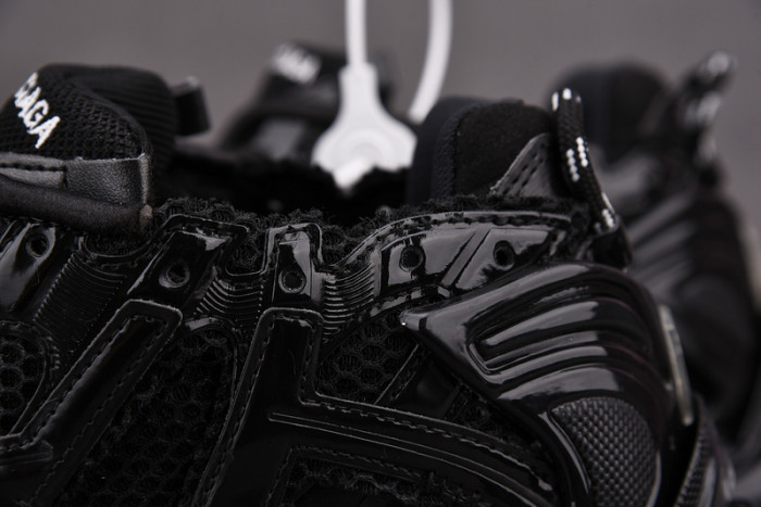 RUNNER SNEAKER RS020