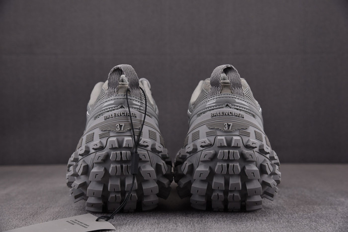 DEFENDER SNEAKER DS010