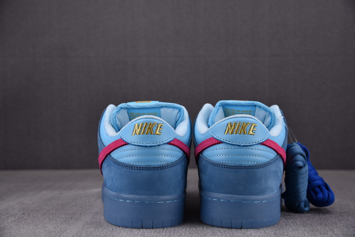 Nike SB Dunk Low Run The Jewels DO9404-400