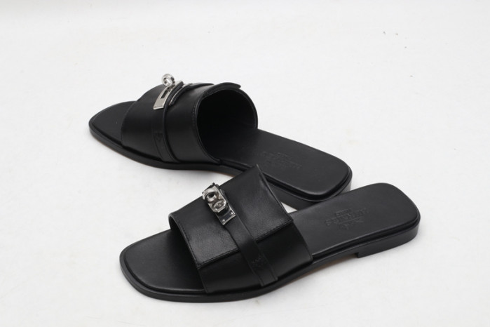Herme* Sandal56