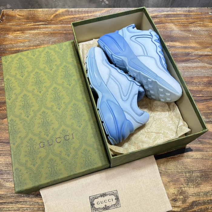 G*u*i* trainer sneaker139