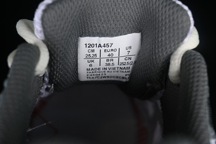 As*ic*s gel kayano 14 