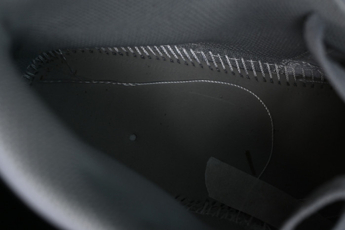 AIR JORDAN 1 MID MIDNIGHT NAVY DQ8426-104