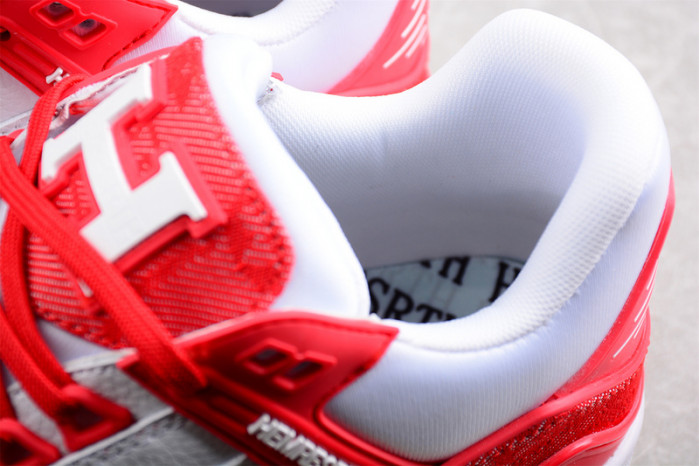 LV TRAINER SNEAKER LV-000550