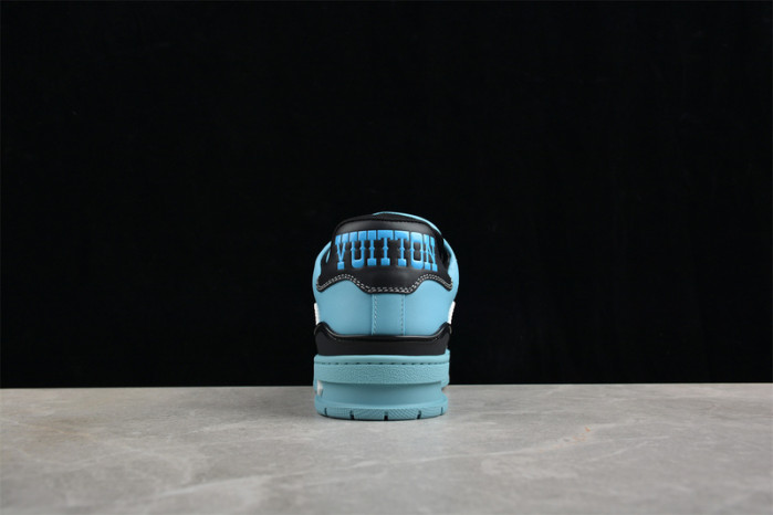 LV TRAINER SNEAKER LV-000556