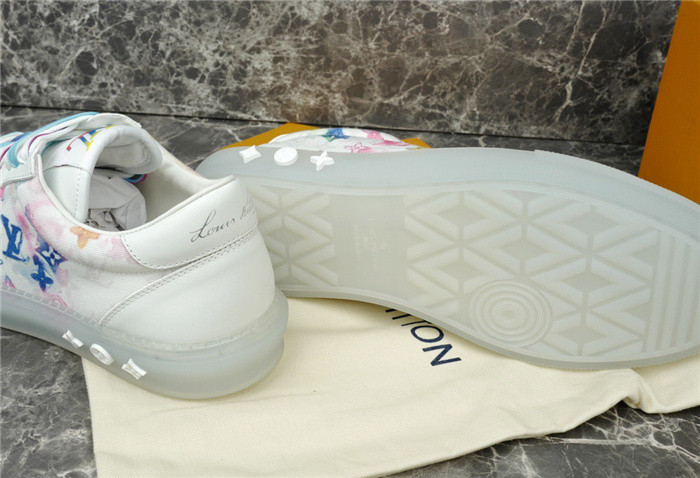 LV SNEAKER LV-000282