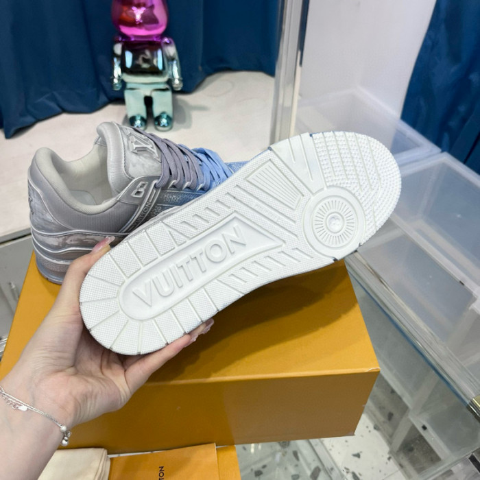 LV SNEAKER LV-000477