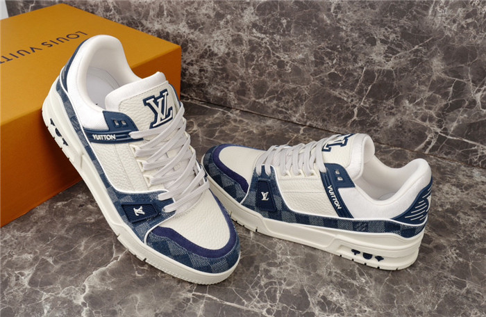 LV SNEAKER LV-000190