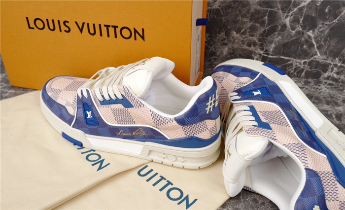 LV SNEAKER LV-000192