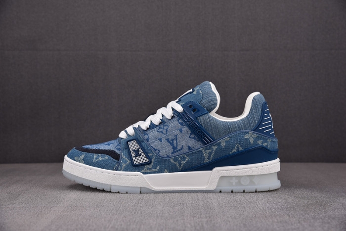 LV SNEAKER LV-000106