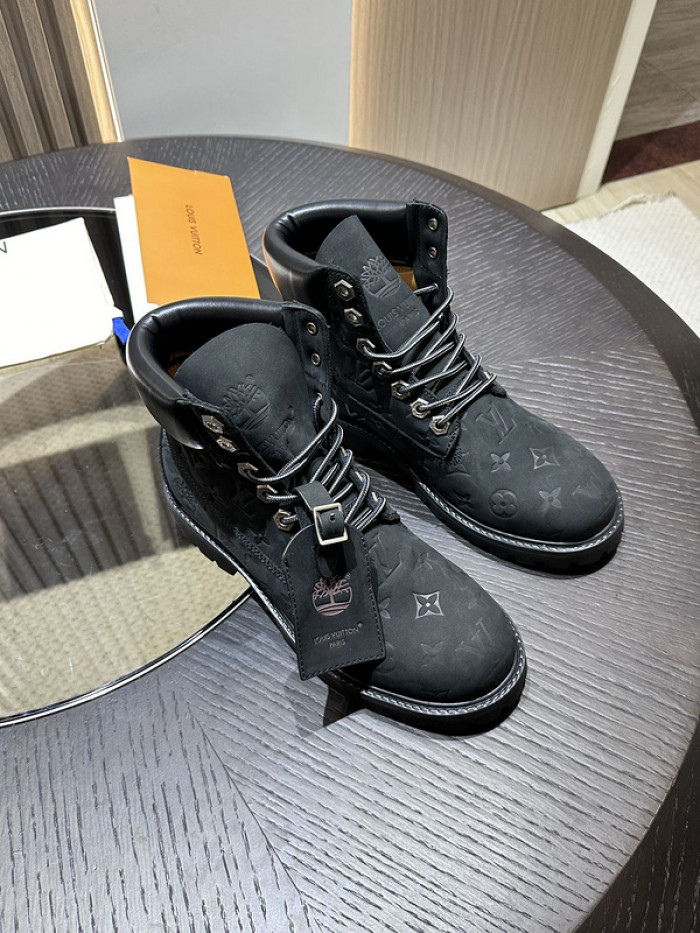 LV BOOTS L000016