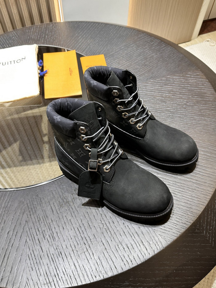 LV BOOTS L000022
