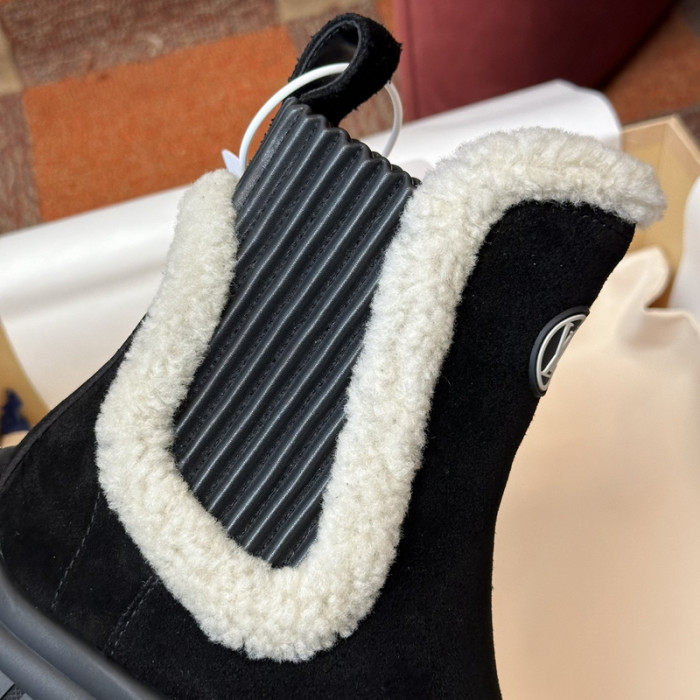 LV BOOTS L000033