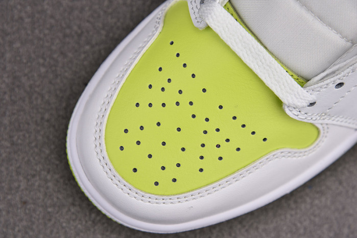 WMNS AIR JORDAN 1 MID 