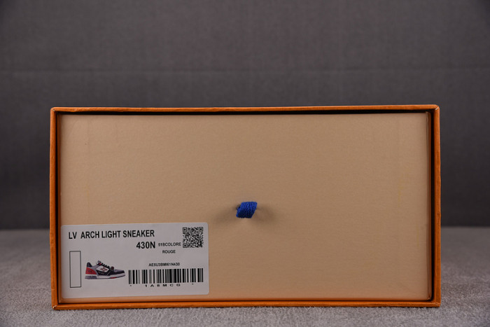 LV SNEAKER LV-000112