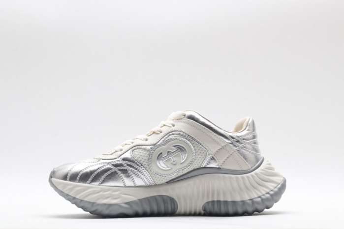 G*u*i* trainer sneaker115