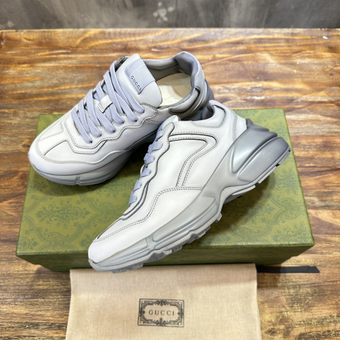 G*u*i* trainer sneaker138