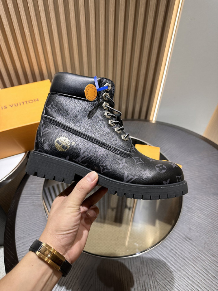 LV BOOTS L000018