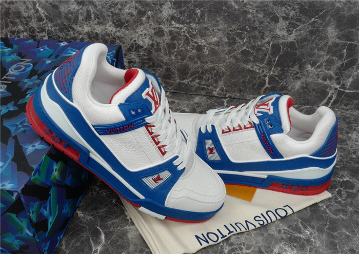 LV SNEAKER LV-000292