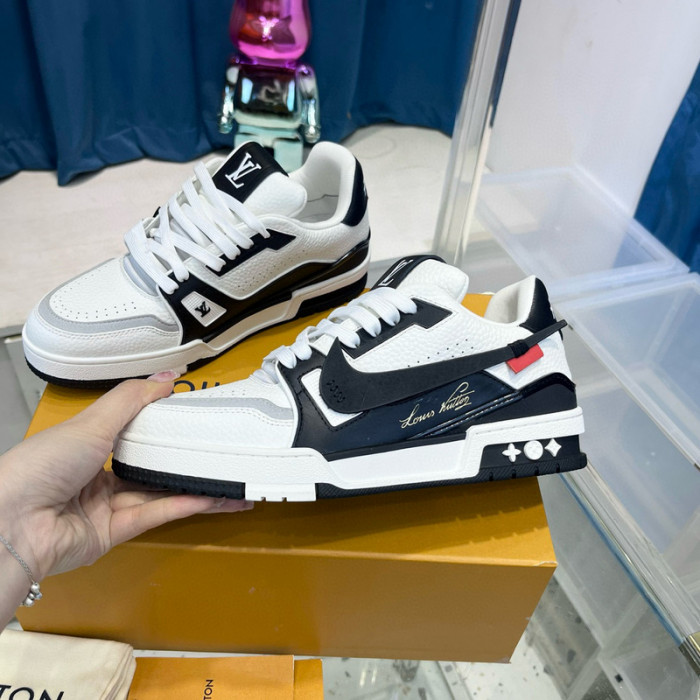 LV SNEAKER LV-000489