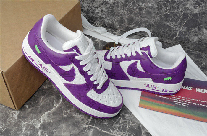 LV SNEAKER LV-000245