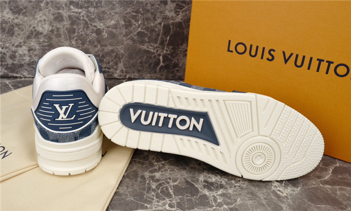 LV SNEAKER LV-000190