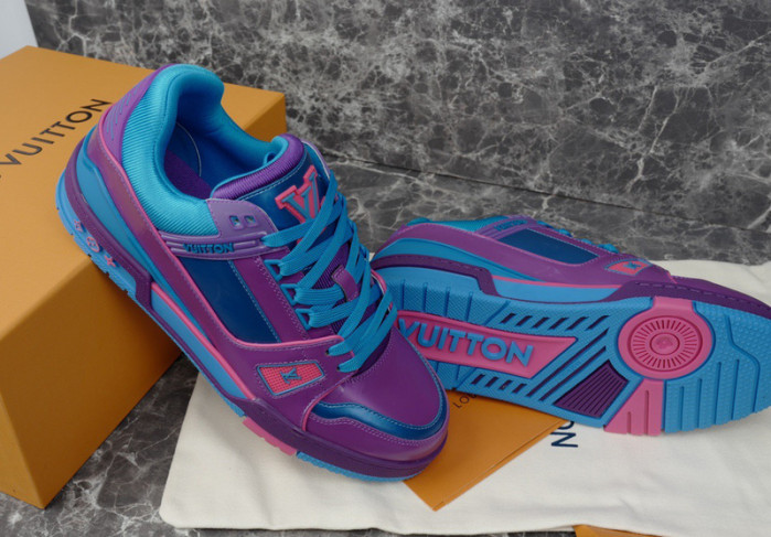 LV SNEAKER LV-000238