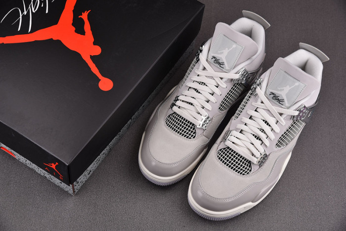 Air Jordan 4 Retro Frozen Moments (Women