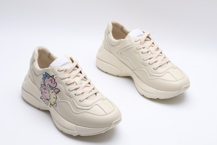 G*u*i* trainer sneaker122