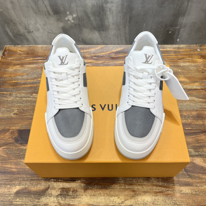 LV SNEAKER LV-000536