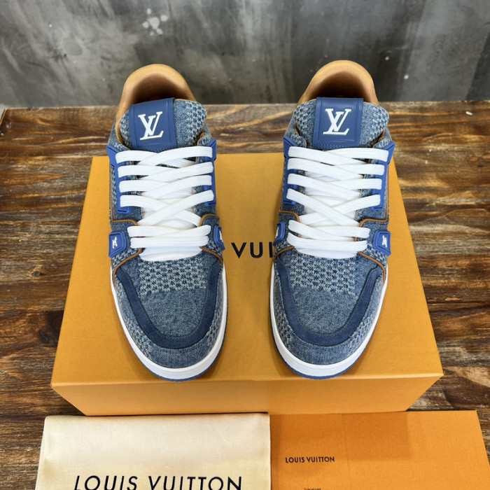 LV SNEAKER LV-000541