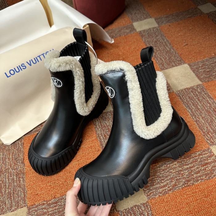 LV BOOTS L000032