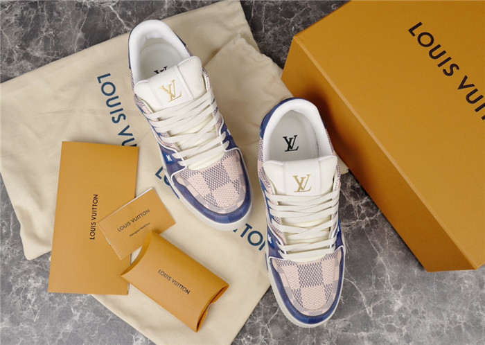 LV SNEAKER LV-000155