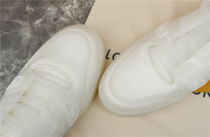 LV SNEAKER LV-000285