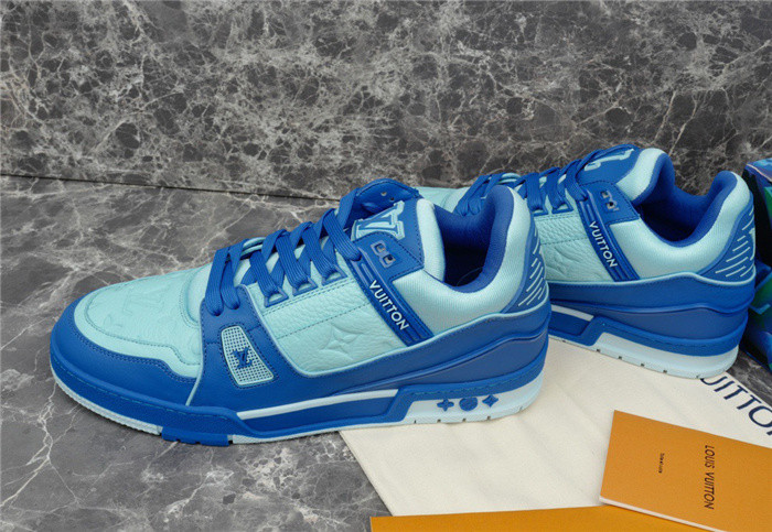 LV SNEAKER LV-000289