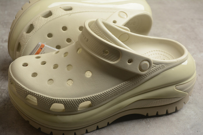 Cr*0*s x salehe bembury c00025