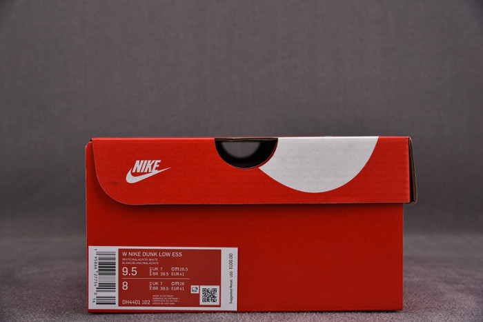 Nike Dunk Low WMNS Green Paisley DH4401-102