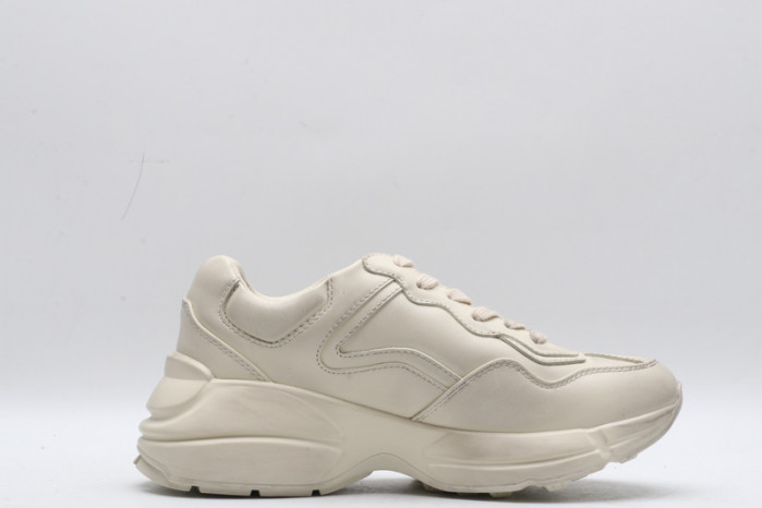 G*u*i* trainer sneaker106