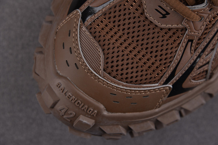 DEFENDER SNEAKER DS008