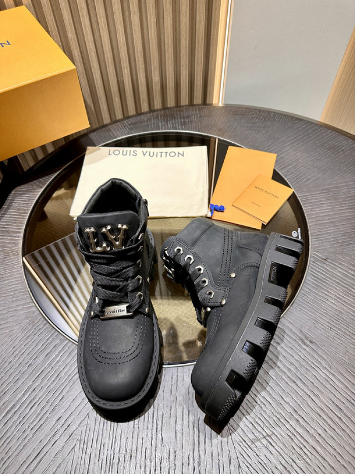 LV BOOTS L000027