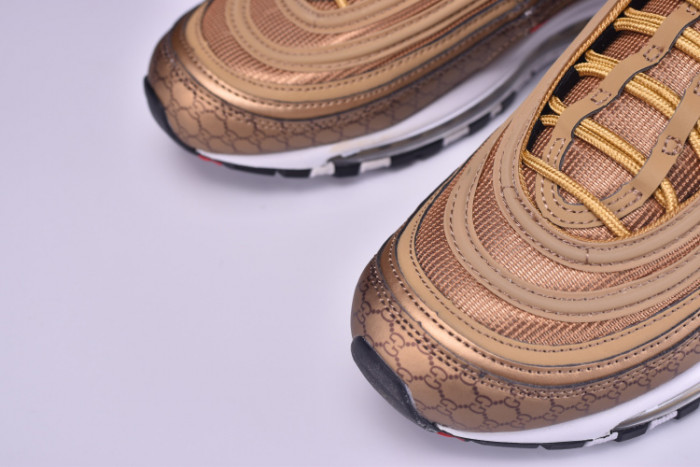 NIKE AIR MAX 97 OG QS "2017 RELEASE" metallic gold 884421-700