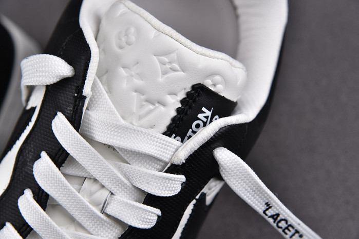 2022 l**is V*t*n x nike air force