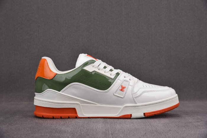 LV SNEAKER LV-000097