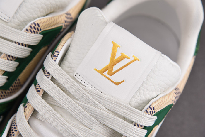 LV SNEAKER LV-000110