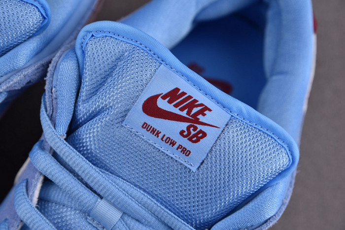 Nike SB Dunk Low Philadelphia Phillies DQ4040-400